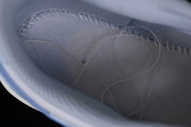 All categories Nk SB Dunk series Nk SB Dunk Low low-top sneakers Z version Nk Dunk Low "Blue Tint" small fresh blue SB low-top casual sneakers DD1873-400